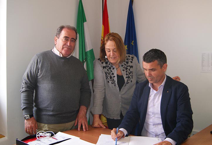 El PSOE vuelve a reclamar las obras "paralizadas por el PP" en los barrios