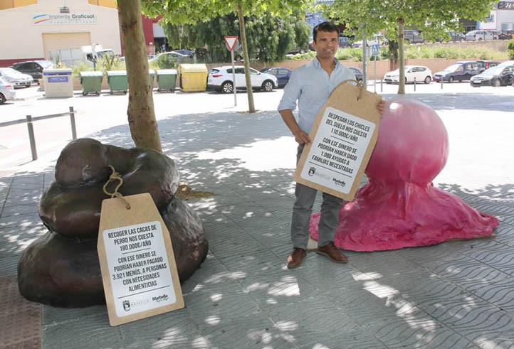 La campaña de la caca de perro gigante de Diego López cuesta 17.500 euros