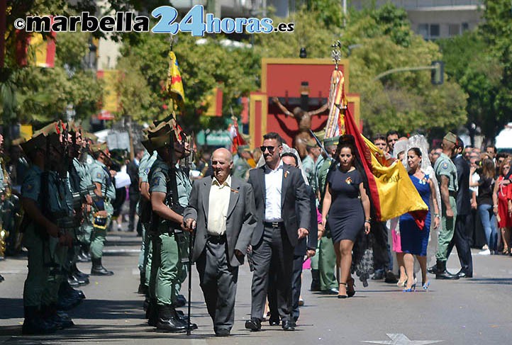 Marbella vive su primera Jura de Bandera para personal civil