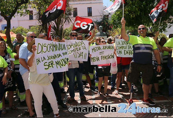 Los trabajadores de Limpieza inician las protestas y no descartan la huelga