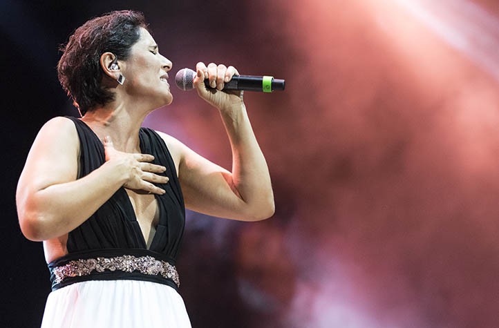 Sole Giménez, Rosa o la Mari cantan en Marbella por la igualdad de la mujer