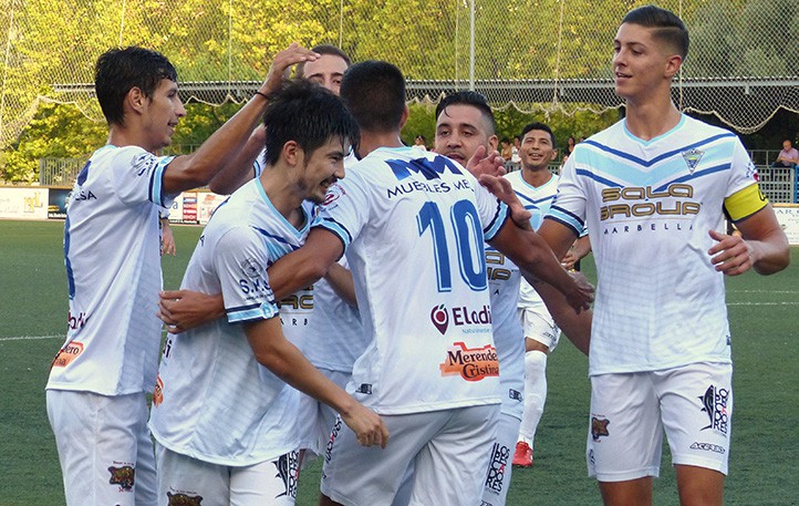 Primera victoria (2-1) del Atlético Marbella esta temporada ante el Benamiel