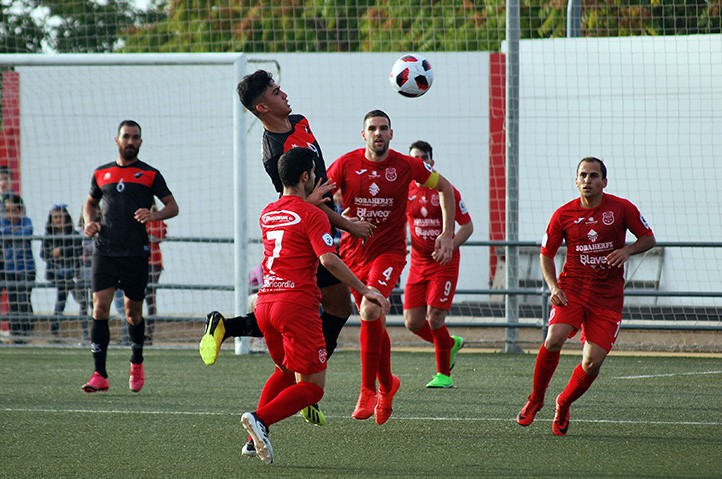 El San Pedro suma un valioso punto en el campo del Torreperogil (0-0)