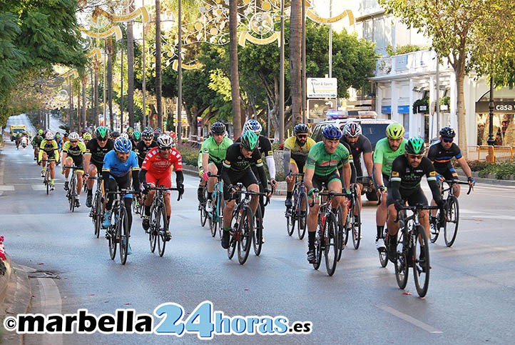 Rafael Zafra se impone en la Carrera del Pavo 2018 de Marbella