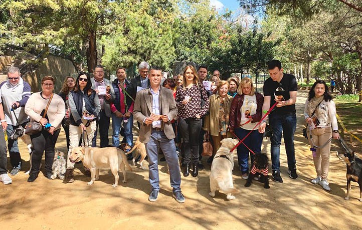 Bernal creará en el Ayuntamiento un área que se ocupe de las mascotas