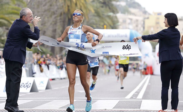La marbellí Janine Lima triunfa en la XXIX Media Maratón de Málaga