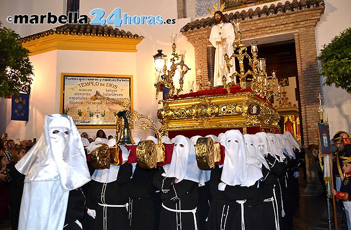 Brillante Martes Santo con El Cautivo y Santa Marta en las calles de Marbella