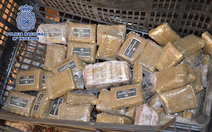 Cae una red de narcotráfico con dos toneladas de hachís ocultas en Marbella