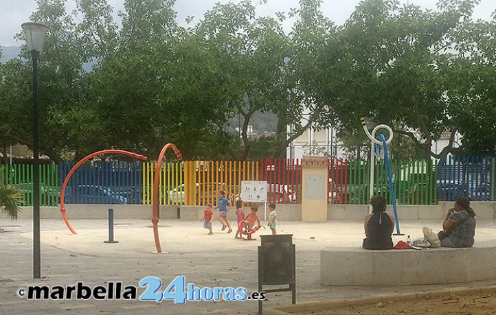 El PP privatiza la conservación de juegos acuáticos y estanques en los parques