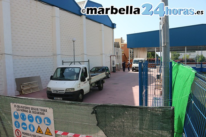 Comienzan las obras para cerrar las pistas exteriores del Serrano Lima