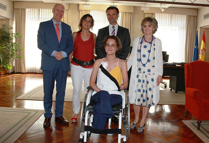 Sarah Almagro traslada a la ministra mejoras para el catálogo ortoprotésico