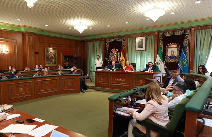 PP, OSP y Cs aprueban la rebaja del IBI, que el PSOE califica de subida