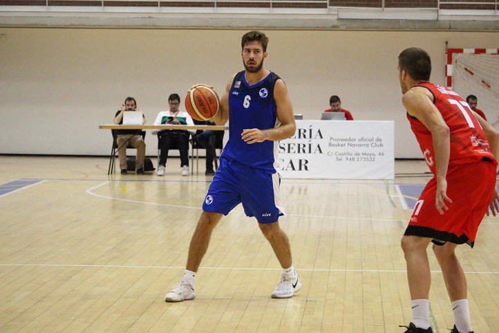 El CB Marbella consigue una victoria de mérito ante Basket Navarra (74-77)