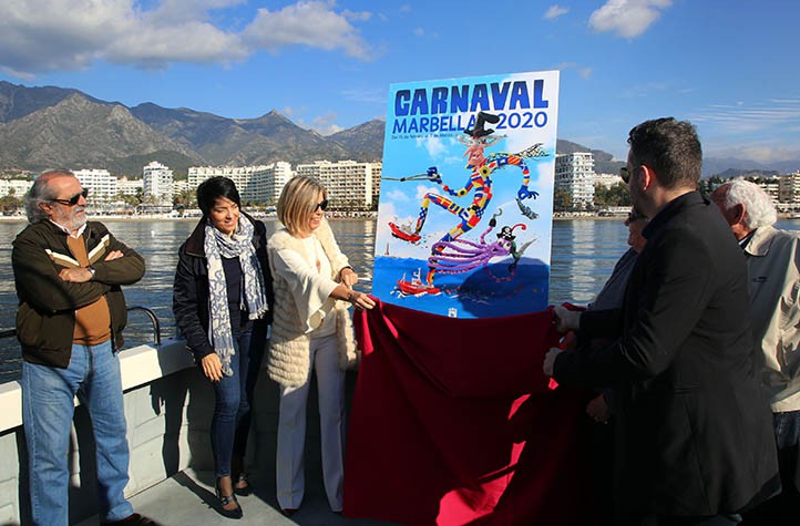 Presentan a bordo de un barco el cartel del Carnaval de Marbella 2020