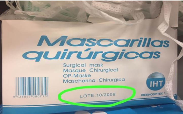 Denuncian el uso de mascarillas caducadas en el Hospital Costa del Sol