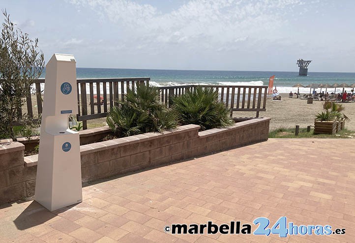 Varios dispensadores de hidrogel en las calles de Marbella ya no funcionan 