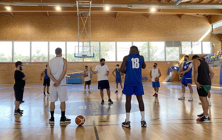El CB Marbella inicia con solo cinco jugadores los entrenamientos