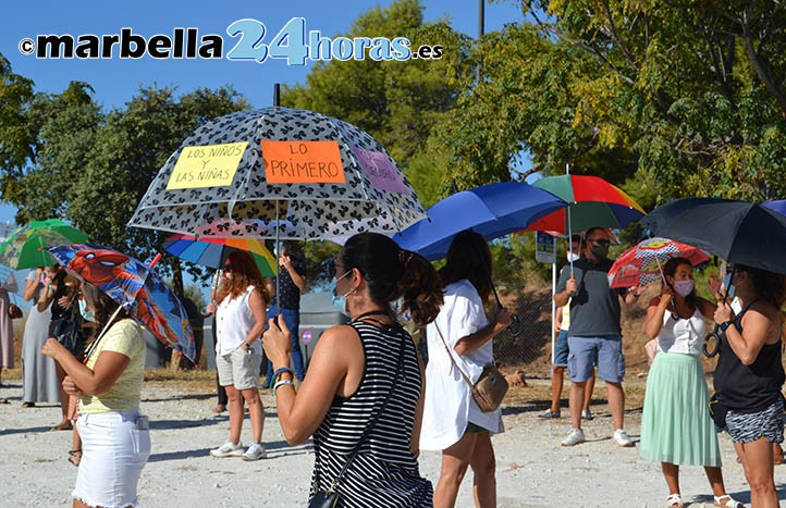 Marbella inicia el curso con miedo, quejas y huelga de padres en un colegio