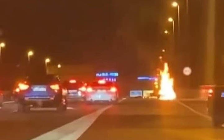 Fallece un motorista repartidor de comida a domicilio en la A-7 en Marbella