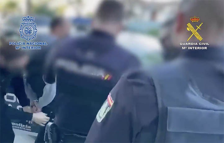 Cae una red de narcos que lideraba el conserje de un colegio de Marbella
