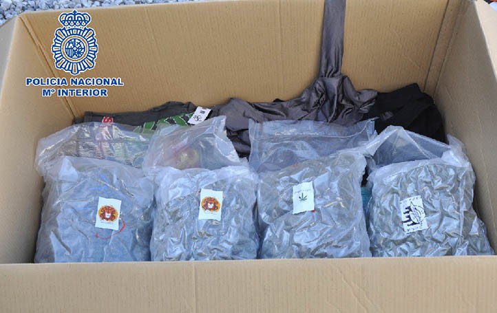 Interceptan una furgoneta que llevaba droga desde Marbella hasta Italia