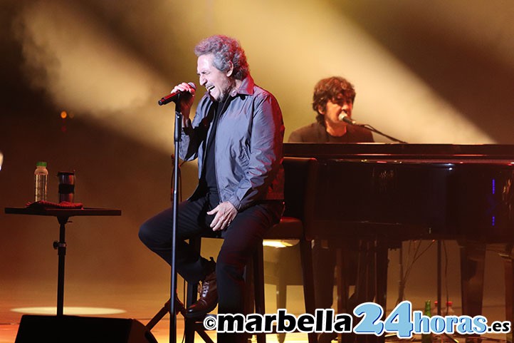 Miguel Ríos vuelve a hacer vibrar a Marbella en el inicio de su nueva gira