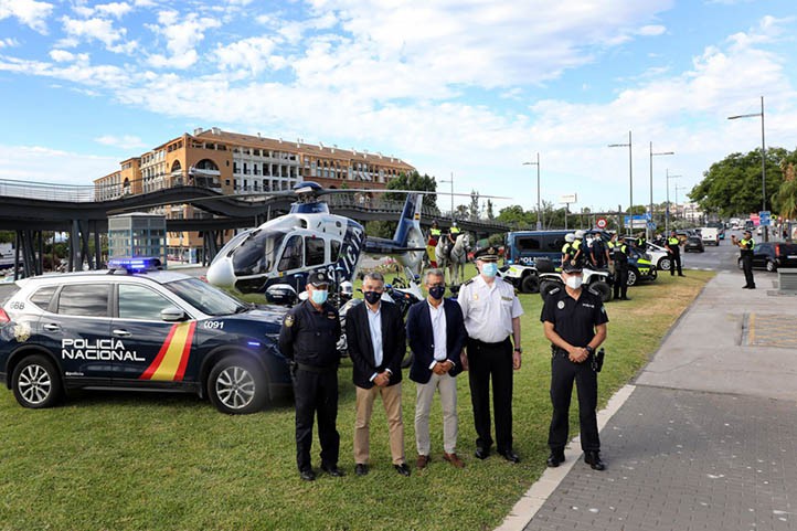 El Ayuntamiento dice que desplegará 120 policías locales cada día este verano