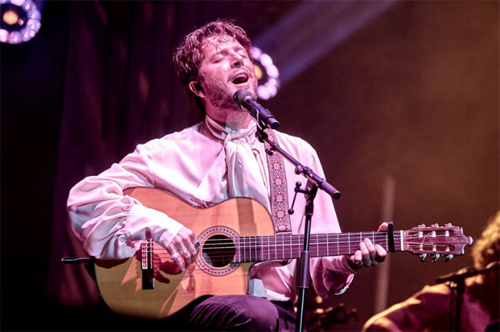 Manuel Carrasco, feliz en Marbella por volver a cantar tras dos casi años