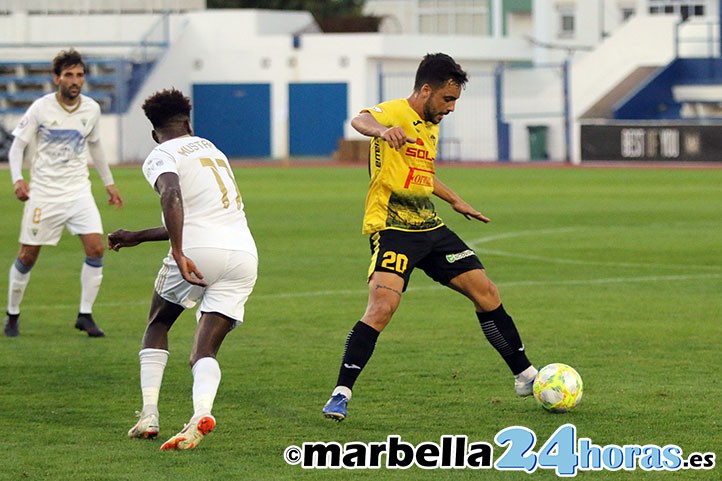 Javi Grillo, trabajo y calidad para la sala de máquinas del Marbella FC