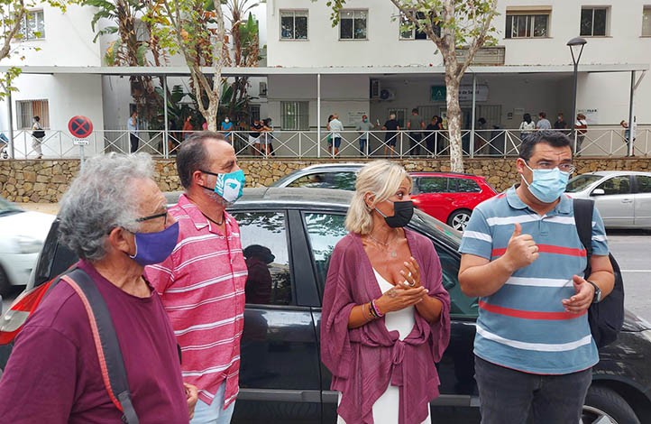 Unidas Podemos denuncia en Marbella el colapso de la atención primaria