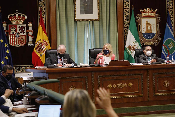 El PP tumba las mociones de la oposición con peticiones a la Junta