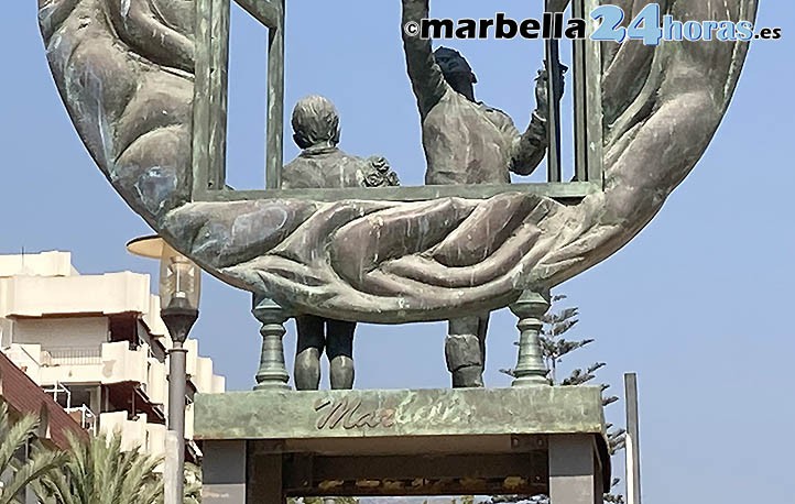 Dos años para la dudosa restauración de la estatua a la Libertad de Expresión