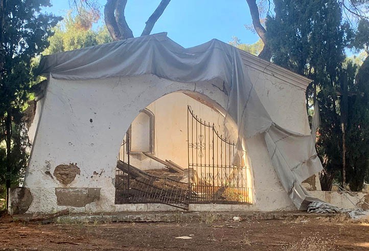 La ermita del parque Vigil de Quiñones se rehabilita tras 6 años de promesas