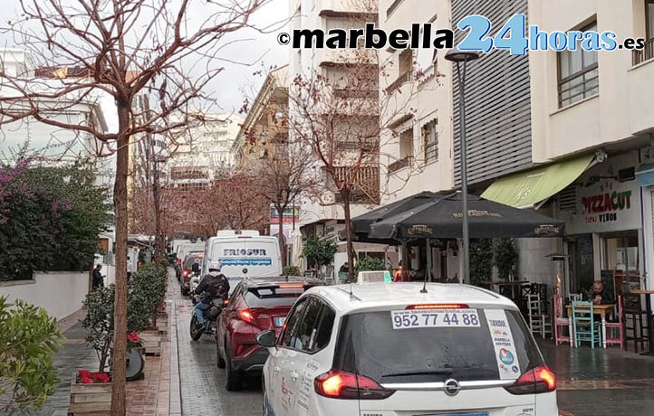 Las obras convierten en un ratonera para el tráfico el centro de Marbella