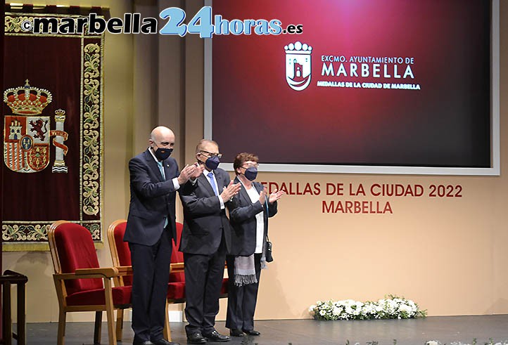 Bancosol, Díaz Aroca y las Salesianas reciben la Medalla de Marbella