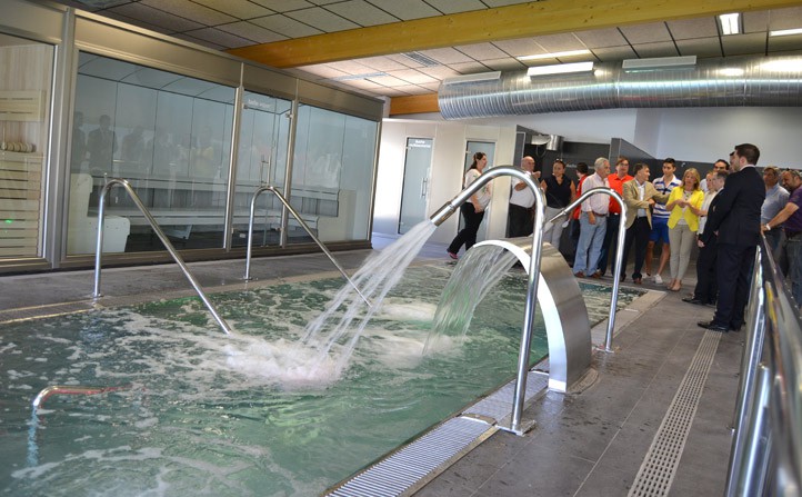 La alcaldesa dice que la piscina de San Pedro estará cerrada varios meses