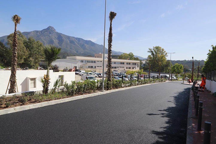 Las obras junto al colegio privado Aloha permitirán plantar 2.600 flores