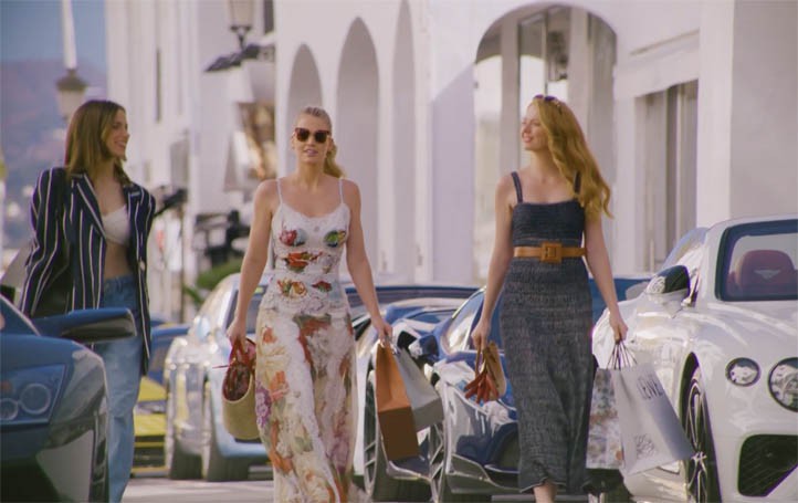 La modelo Kitty Spencer protagoniza la campaña promocional de Puerto Banús