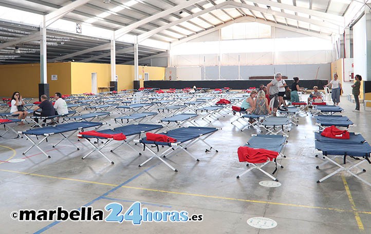 Los vecinos de Benahavís abandonan la carpa de San Pedro y vuelven a casa