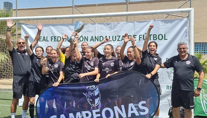 Las cadetes del Marbella Promesas conquistan la Copa Federación