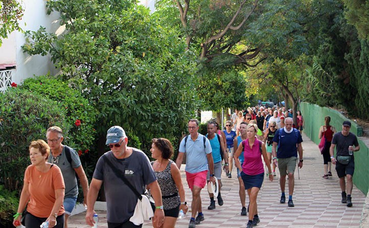 "Marbella 4 Days Walking" cierra con récord de participantes y de ruido