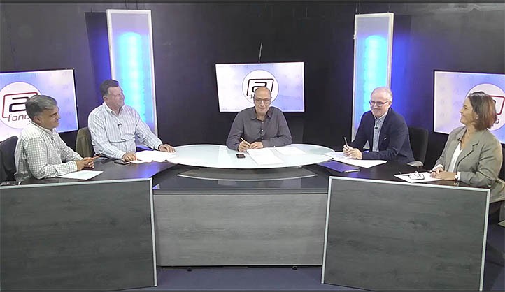 Nueva edición de la tertulia "A fondo" en televisión con la actualidad local