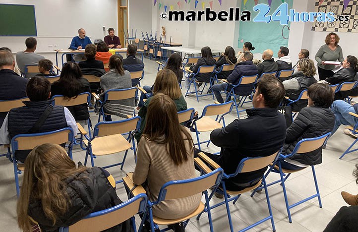 Las ampas volverán a salir a la calle por el retraso con el instituto de Marbella