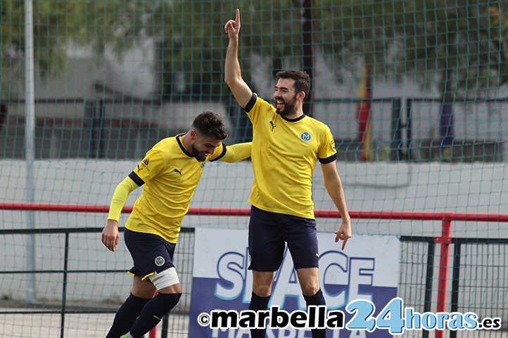El FC Marbellí golea al Villanueva del Rosario para liderar en solitario (8-1)