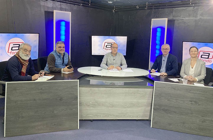 La tertulia de televisión "A fondo" vuelve a analizar la actualidad local