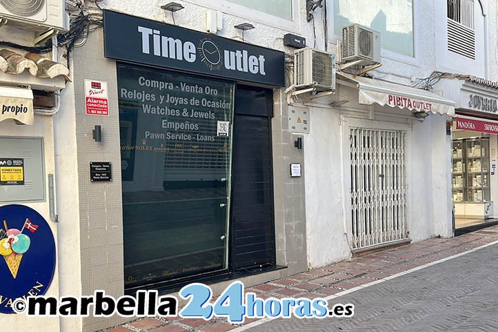 Atracan a media mañana una joyería en el Casco Antiguo de Marbella