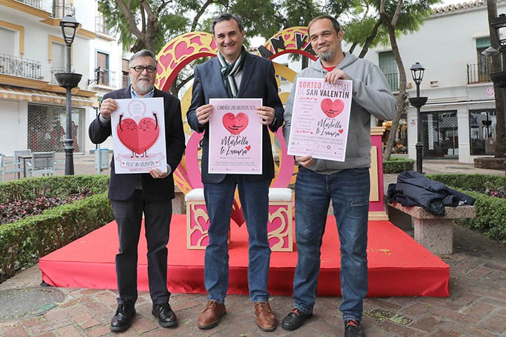 "Marbella te enamora", campaña de los comerciantes para San Valentín