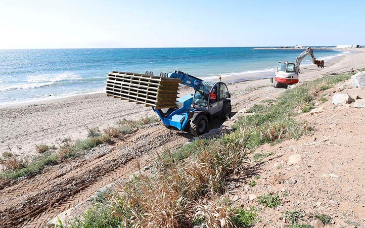 Ángeles Muñoz sigue anunciando obras a las puertas de las municipales