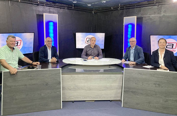 Tertulia de TV "A Fondo" un lunes más con la actualidad de Marbella