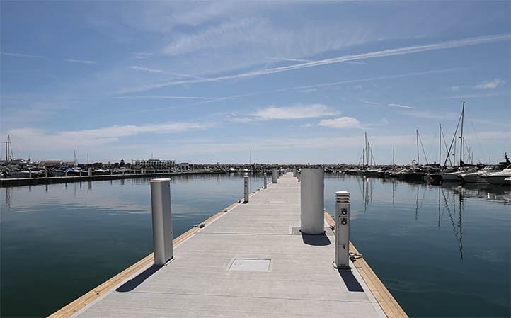 Modernización en Puerto Banús con el estreno de pantalanes flotantes